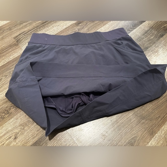 Columbia Charcoal Gray Skort athletic medium preppy tennis golf sporty - Picture 2 of 8